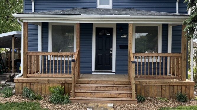 120 Selkirk Street